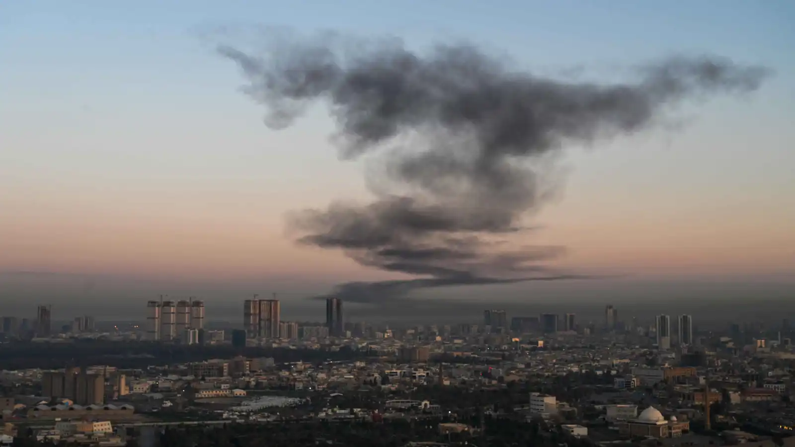 الجيش الإيراني يعلن استهداف مقر أمريكي في أربيل