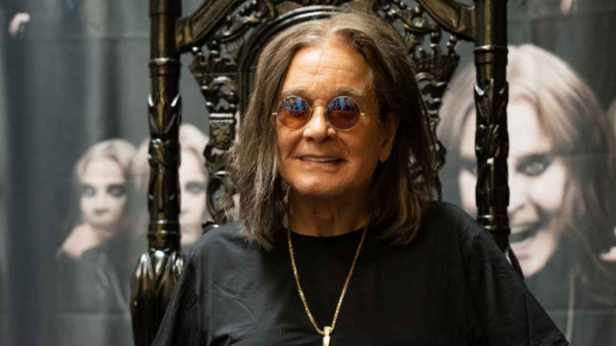 أوزي أوزبورن يُسدل الستار على مسيرته الفنية بحفل أسطوري (فيديو)