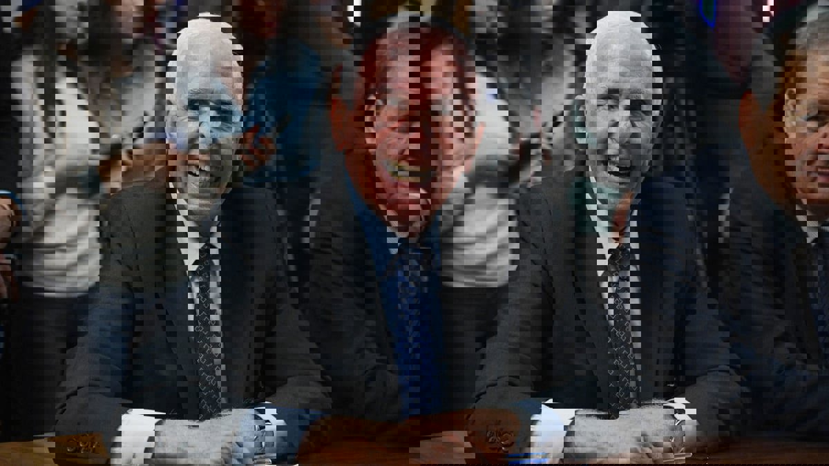 عزام الأحمد ينفي فشل محادثات الجزائر لإنهاء الانقسام الفلسطيني