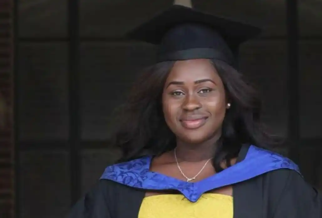 الطالبة زارا أفوا أمبونج أبياه