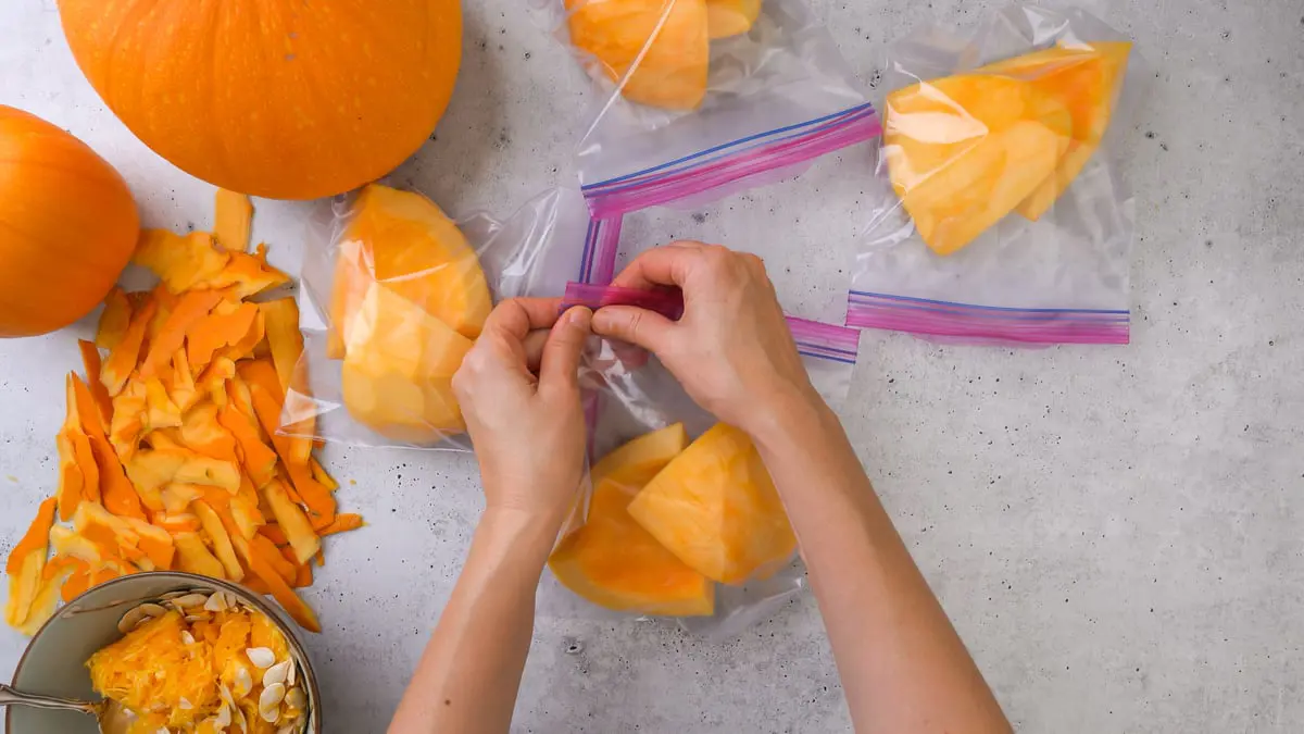 مخاطر مرعبة للعبوات والأكياس البلاستيكية على الغدد الصماء