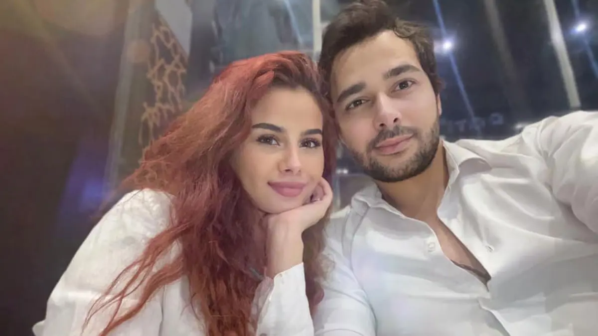 للمرة الثانية خلال 4 أشهر‎‎.. طلاق الفنانة منة عرفة ومحمود المهدي