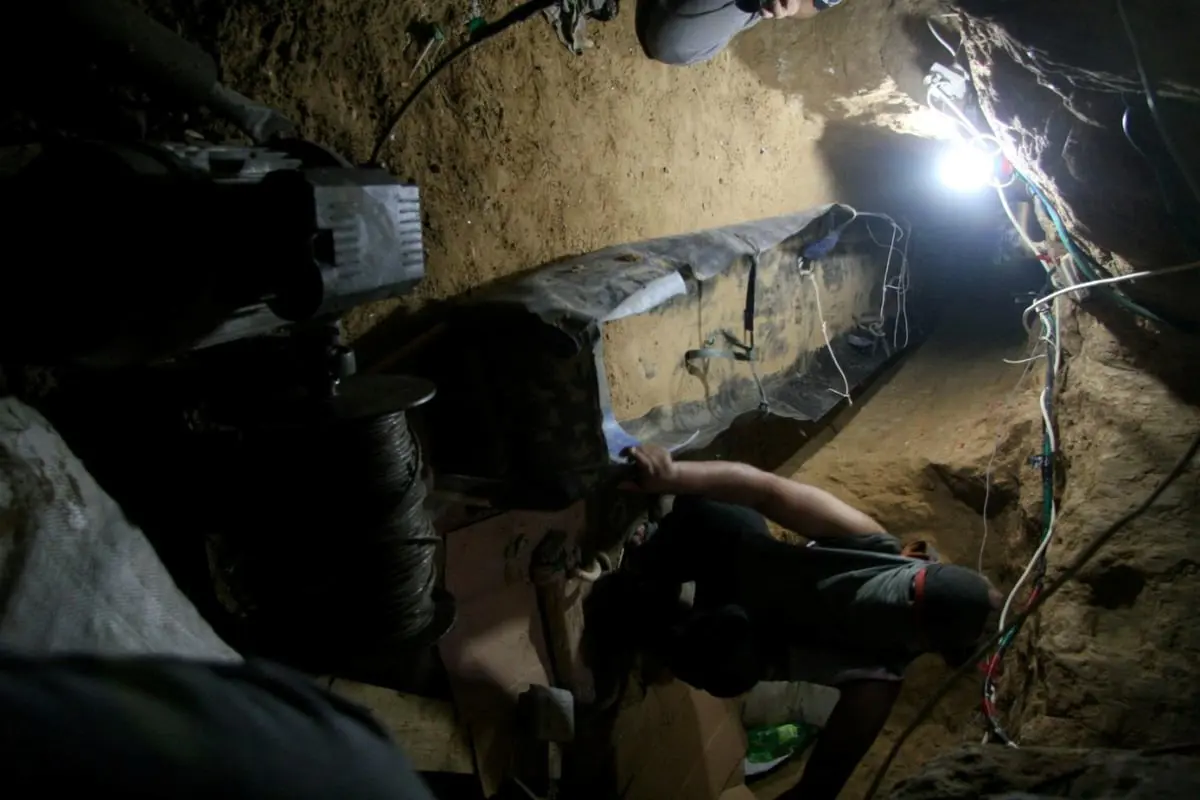 إغلاق الأنفاق يوقف مشاريع البنى التحتية في غزة