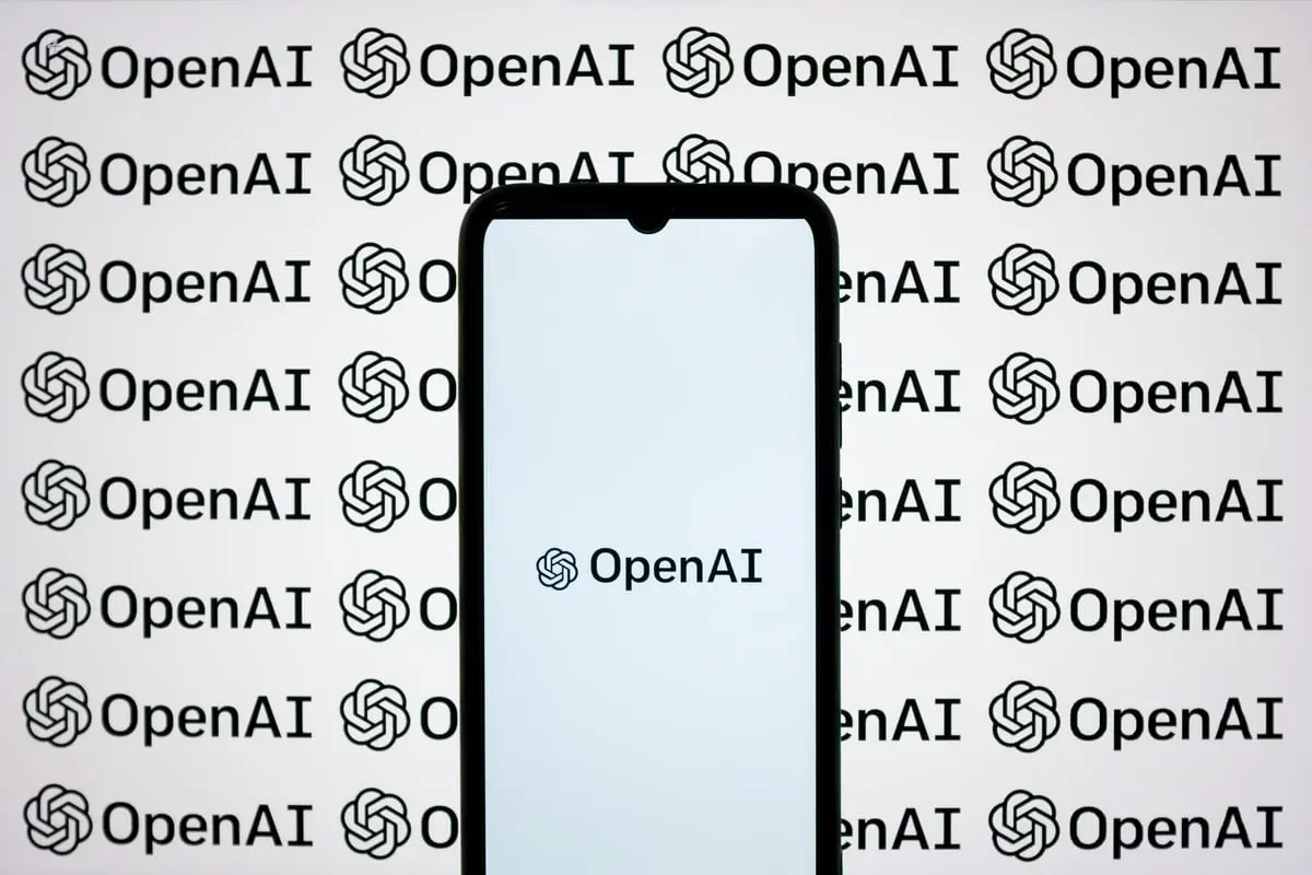 "المارد خرج من القمقم".. قمة عالمية تحذر من هيمنة الذكاء الاصطناعي