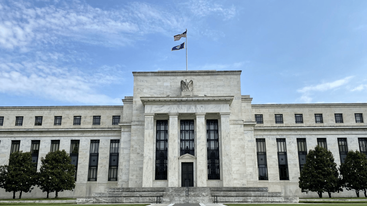 ما الذي يعنيه الإغلاق الفيدرالي في الولايات المتحدة؟