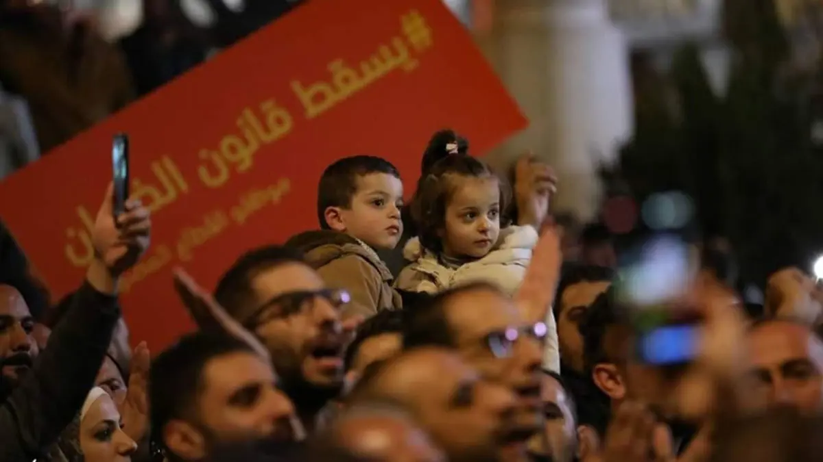 اعتصام مفتوح في رام الله رفضًا لقانون الضمان الاجتماعي (صور)