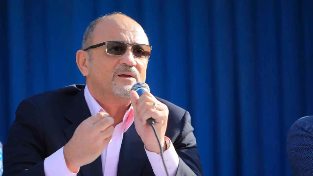 شريف عرفة يثير الجدل بتصريحاته "الهجومية" حول أحمد زكي