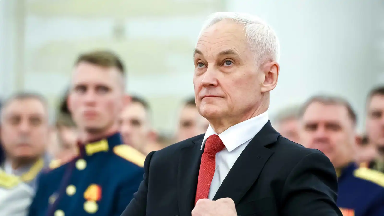 وزير الدفاع الروسي يجري محادثات مع نائب نظيره الإيراني