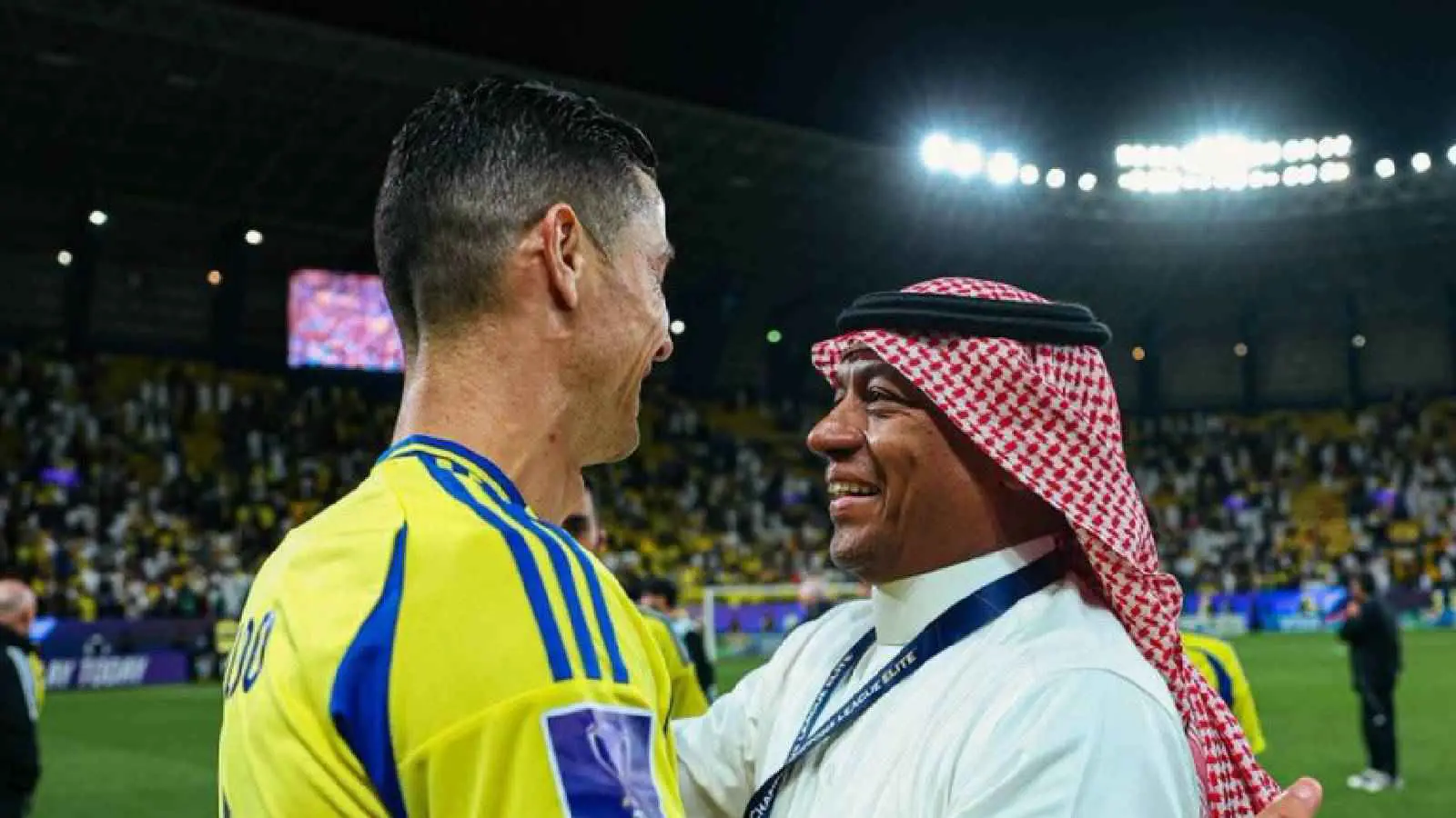 لقطة لافتة لـ"ماجد الجمعان" مع رونالدو بعد فوز النصر (فيديو)