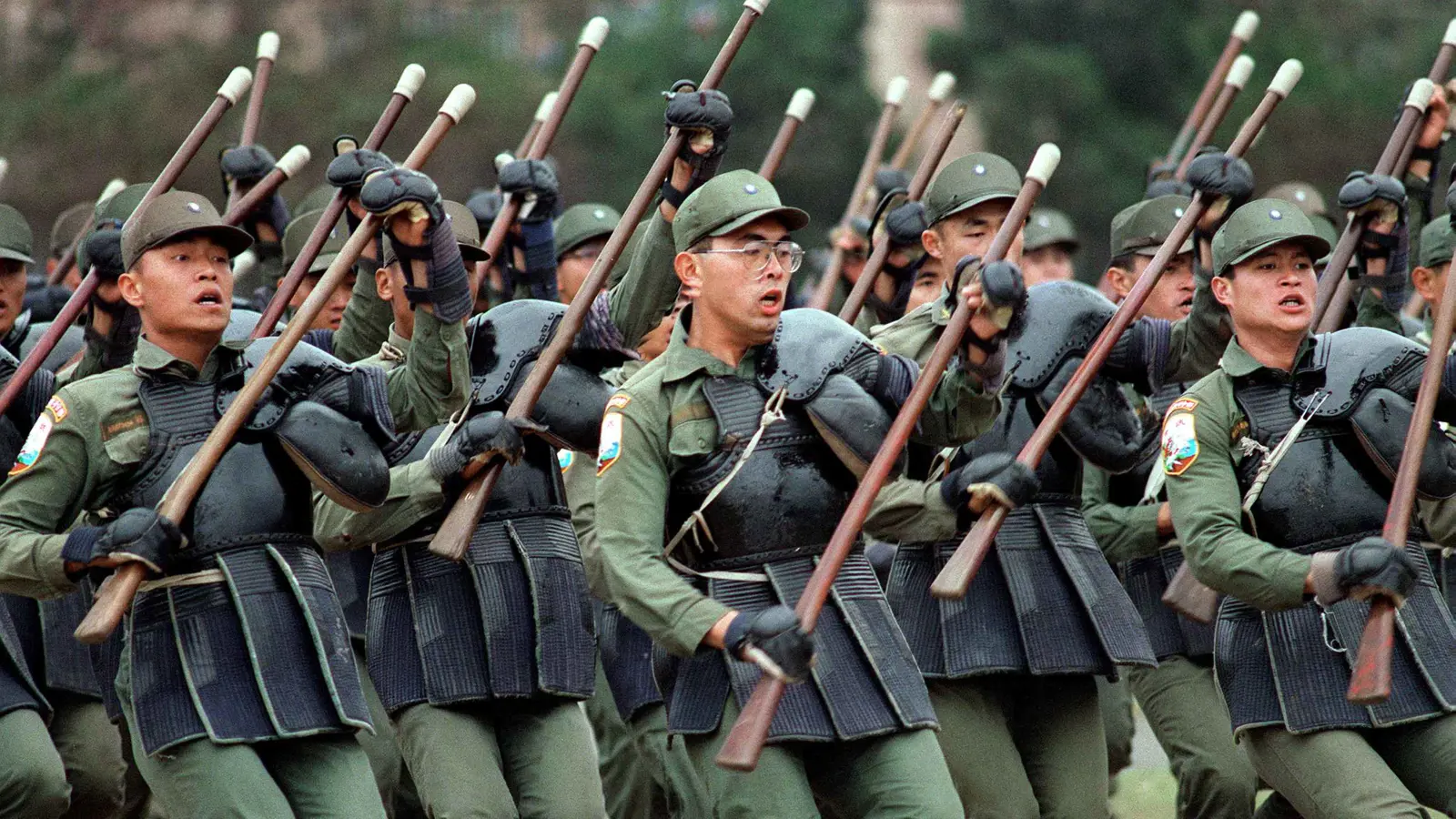 تايوان تعتزم زيادة مشتريات الأسلحة والغاز من الولايات المتحدة