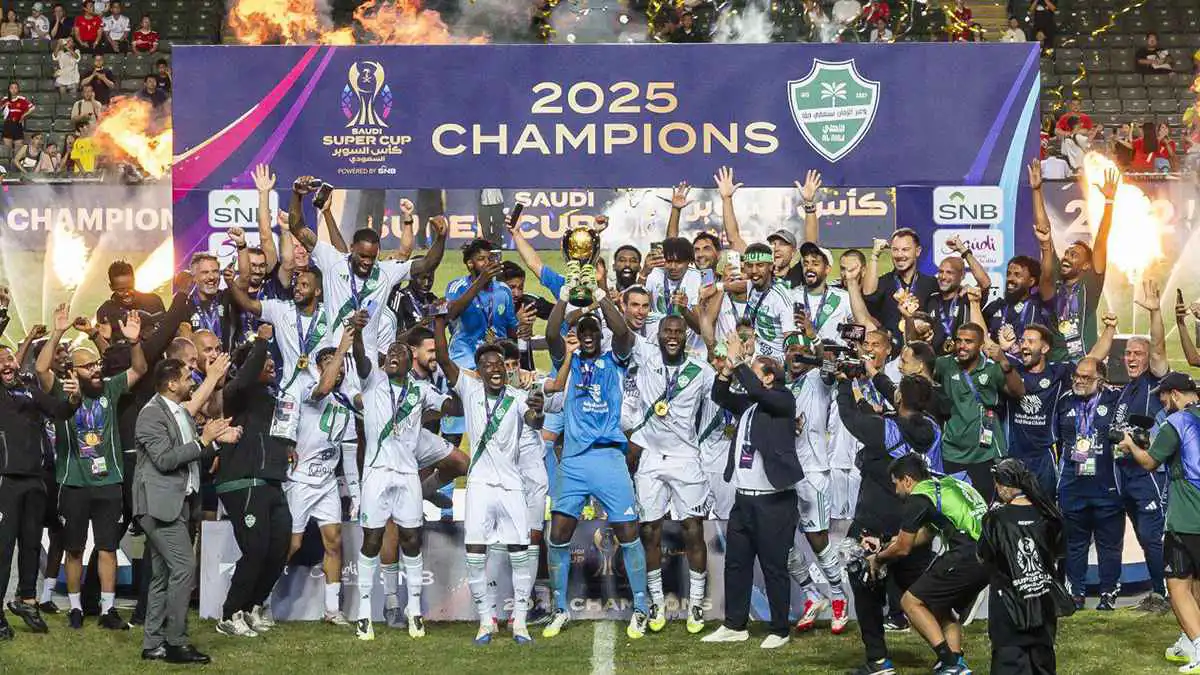 "قرار غير قابل للاستئناف".. هل يُسحب السوبر من الأهلي السعودي؟