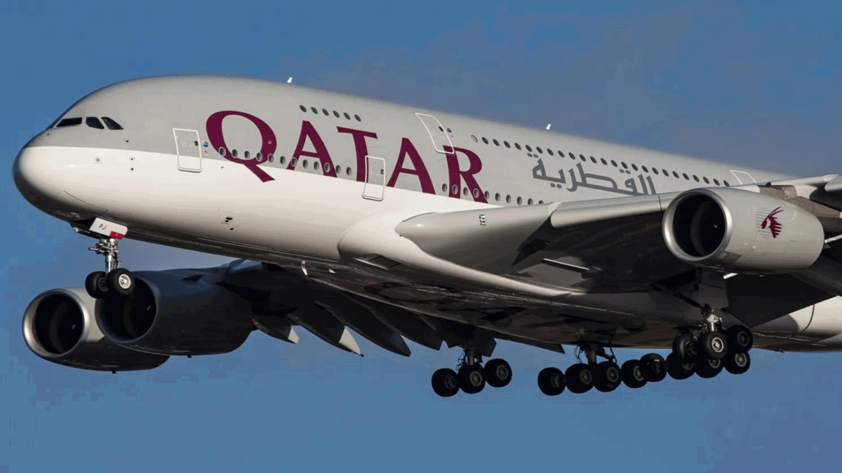 كيف نجت طائرة الخطوط القطرية من كارثة الاصطدام في الصومال؟