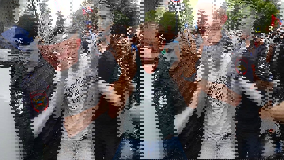 لافروف: علاقات روسيا والاتحاد الأوروبي تتدهور بسبب قضية نافالني