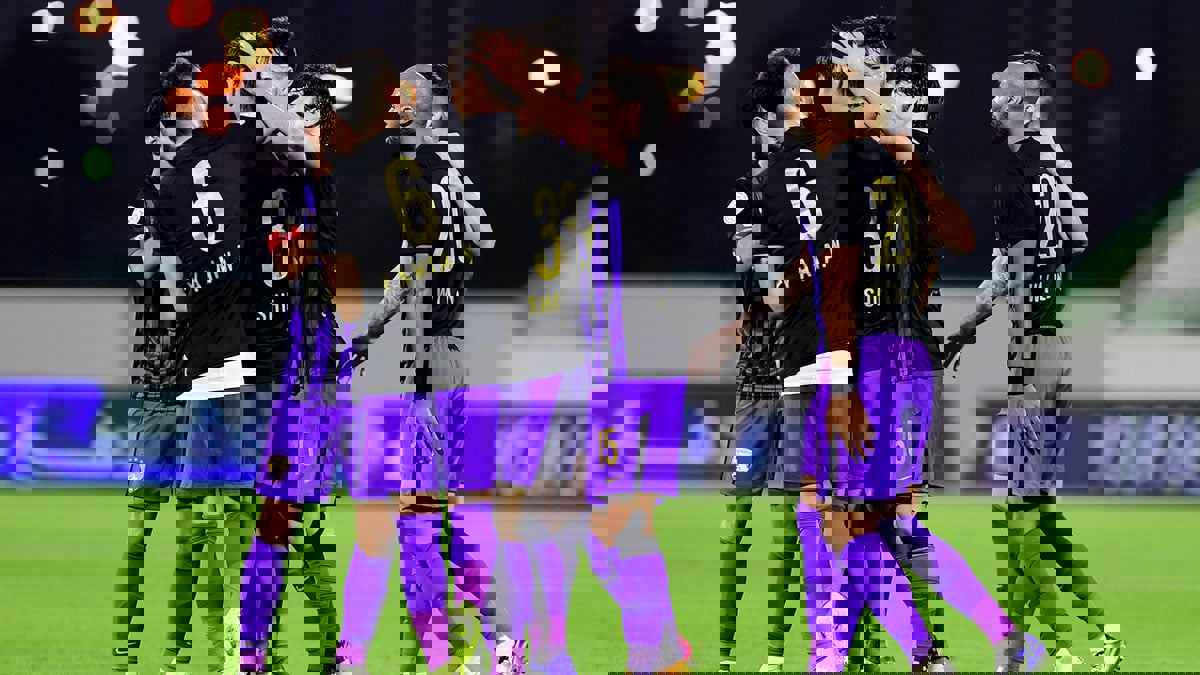 هدف صاروخي من يحيى نادر نجم العين في شباك الشارقة (فيديو)