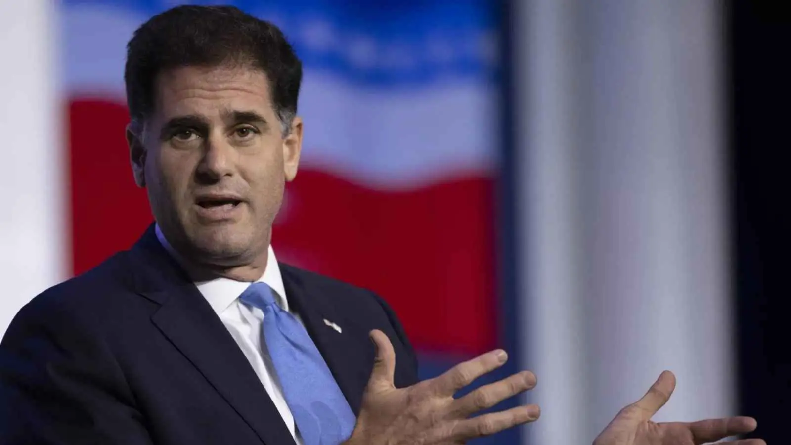 وزير إسرائيلي يحذر ترامب من مصير بايدن في أفغانستان