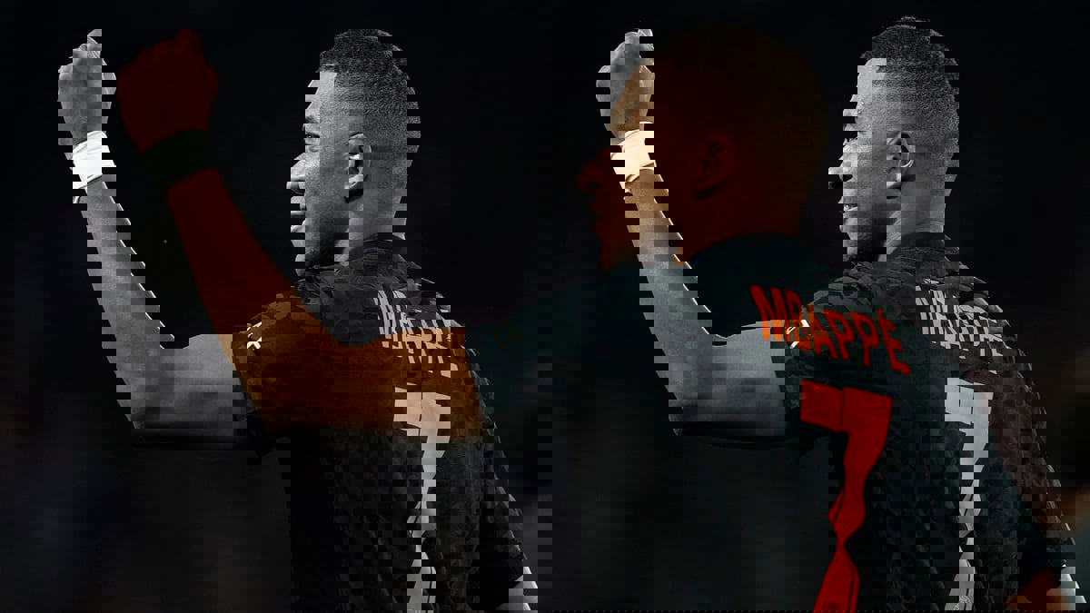 خافيير تيباس: احتمالات انتقال مبابي للدوري الإسباني الموسم المقبل بين 70% و80%