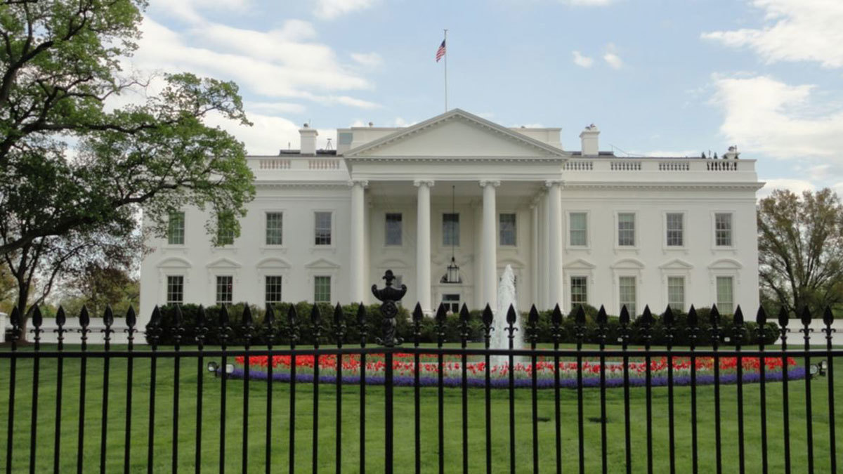 البيت الأبيض يسعى للحد من تدفقات رؤوس الأموال إلى الصين