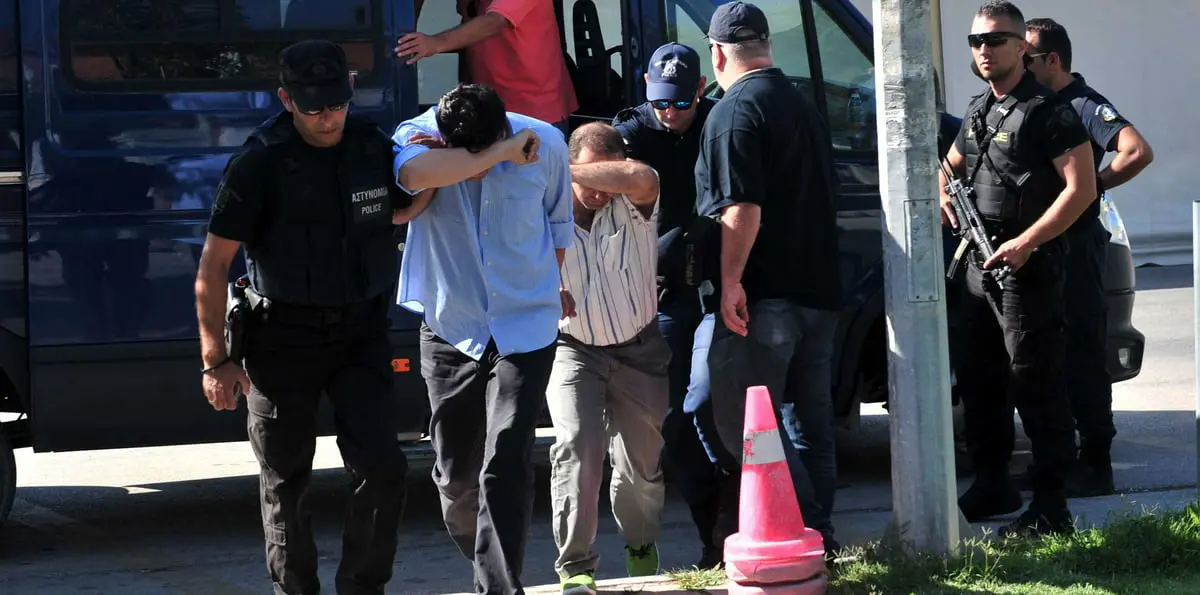 تركيا تأمر باعتقال 120 عسكريًا لصلاتهم بفتح الله غولن‎