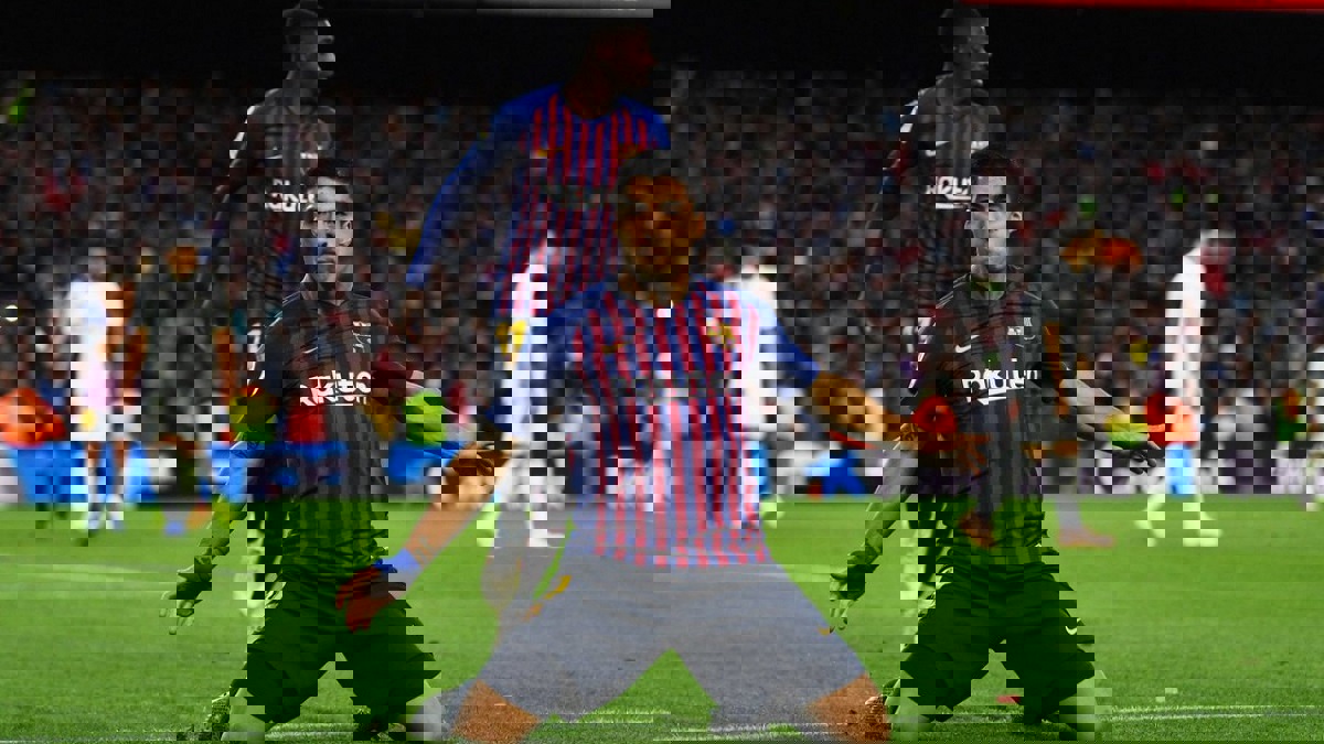 أبرز تغريدات تويتر الرياضية: سواريز فخور ببرشلونة.. وكافاني يداعب نجله (صور)