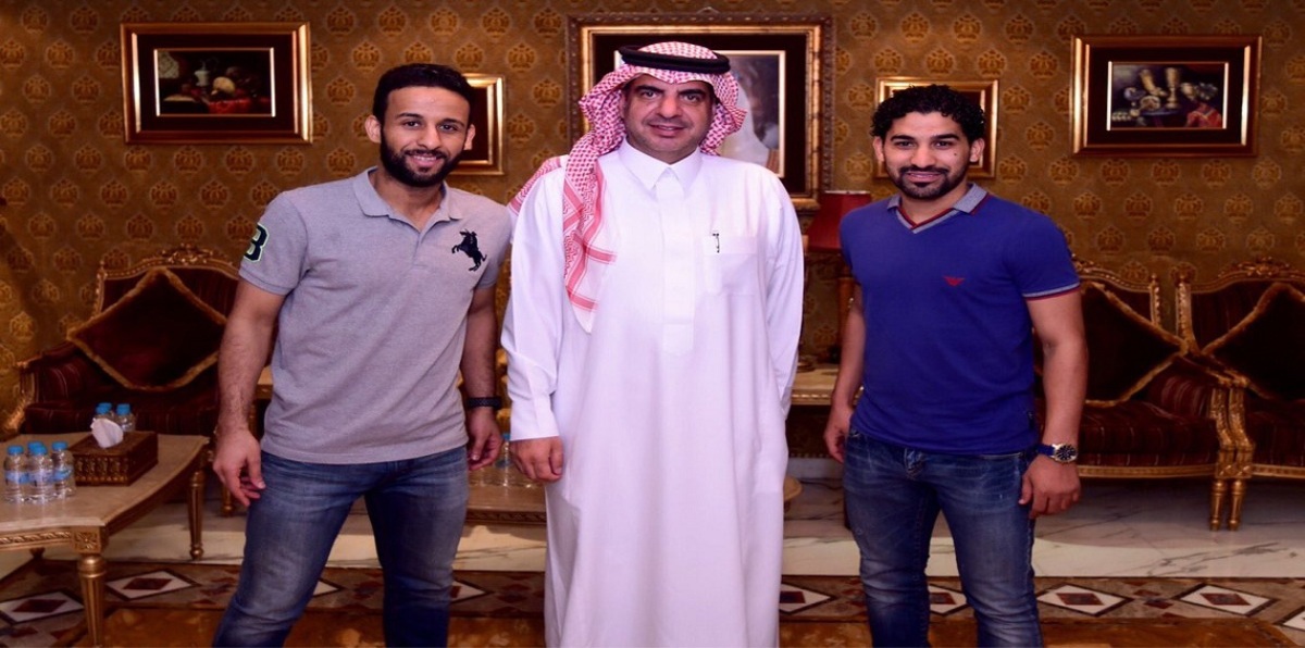 نادي الشباب السعودي يعلن تجديده تعاقد أحمد عطيف رسميًا