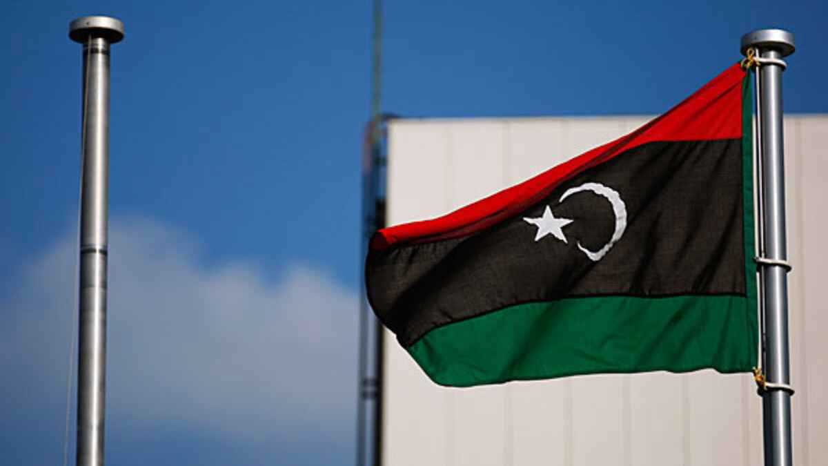 أججتها زيارة مستشار ترامب.. مخاوف من فرض صفقة أمريكية على ليبيا