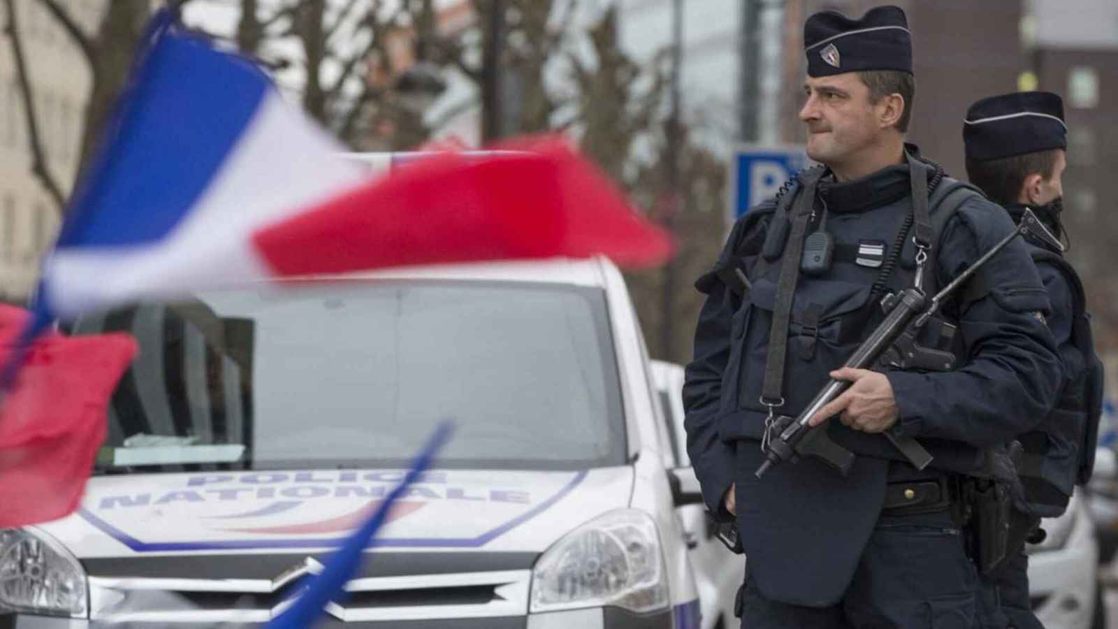 فرنسا.. أحكام مشدّدة بحق متواطئين بمقتل المدرّس صامويل باتي