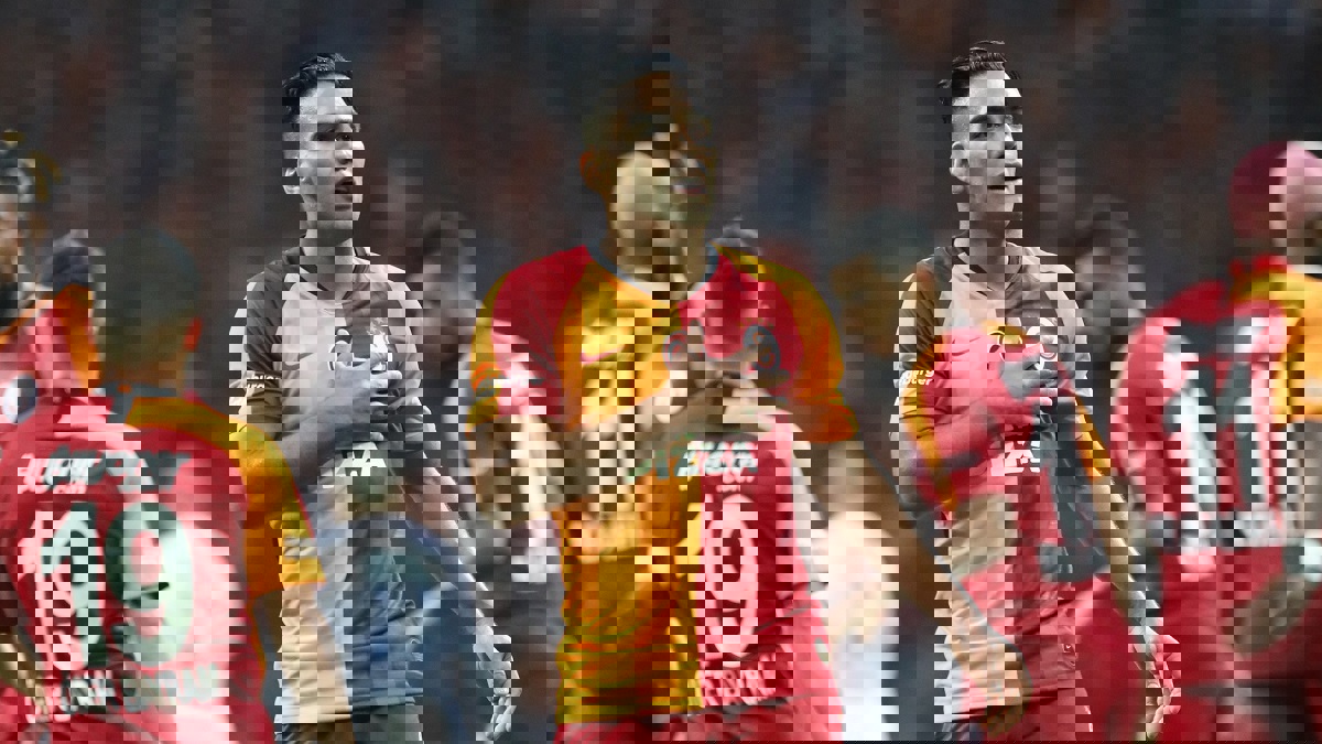 وسط أنباء مفاوضاته مع نادي الهلال السعودي.. خلاف بين فالكاو وغلطة سراي التركي‎