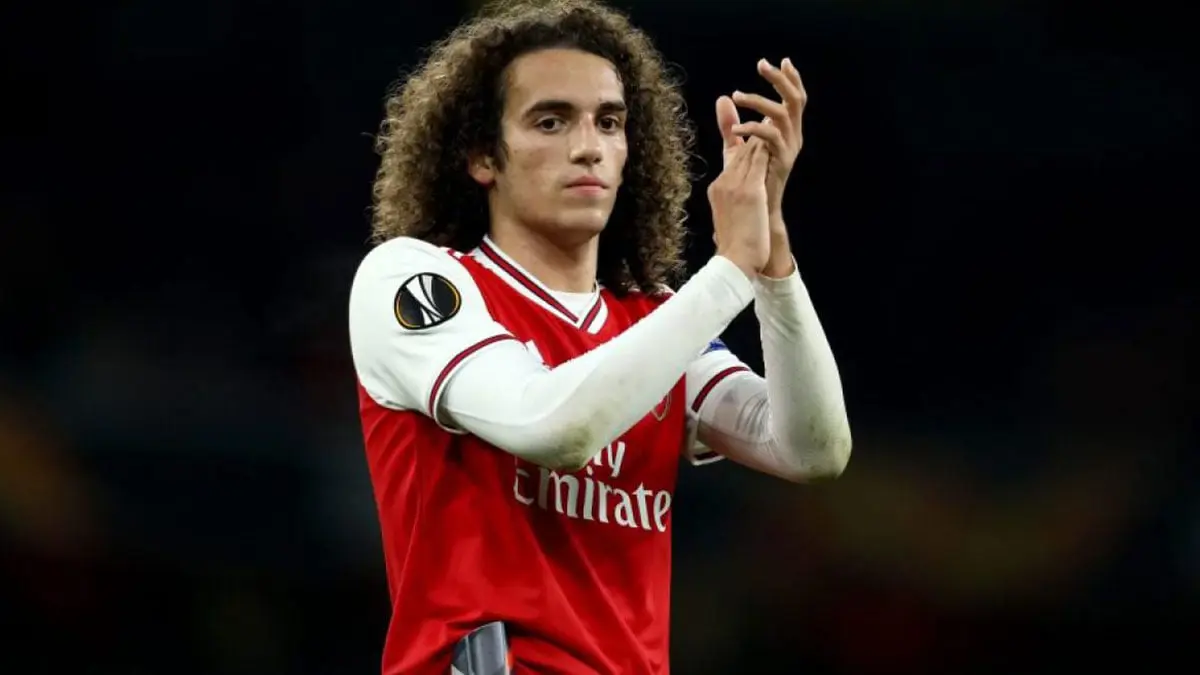 كوتينيو مقابل غندوزي.. تقارير تتحدث عن صفقة تبادلية بين برشلونة وآرسنال