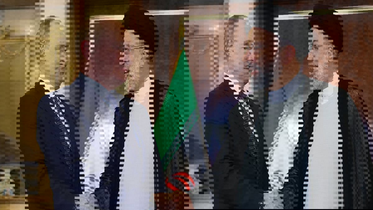 بوتين يشيد بالعلاقات مع إيران ويرسل وفدا اقتصاديا إلى طهران