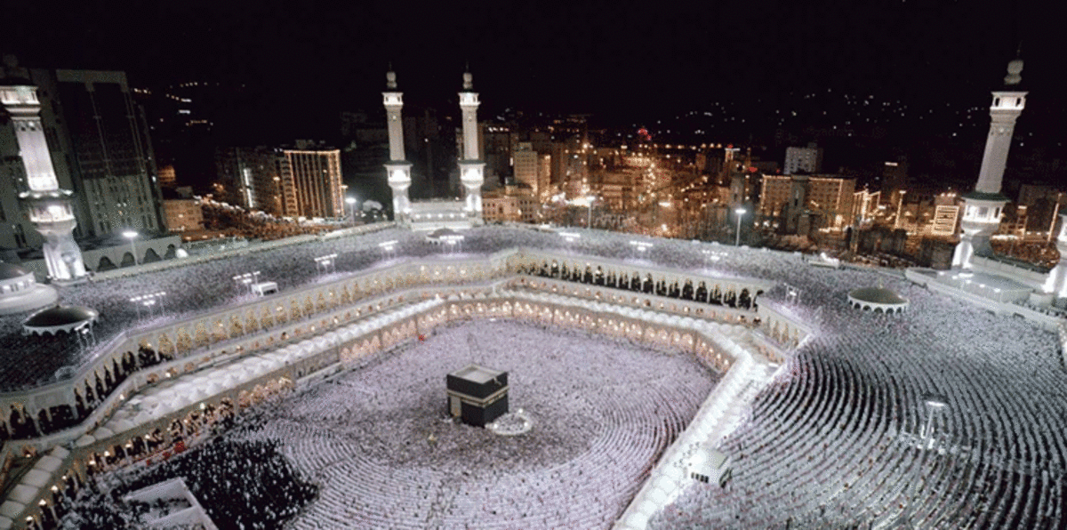 إيران تختلق الأكاذيب للتشويش على الصاروخ الحوثي الذي استهدف مكة