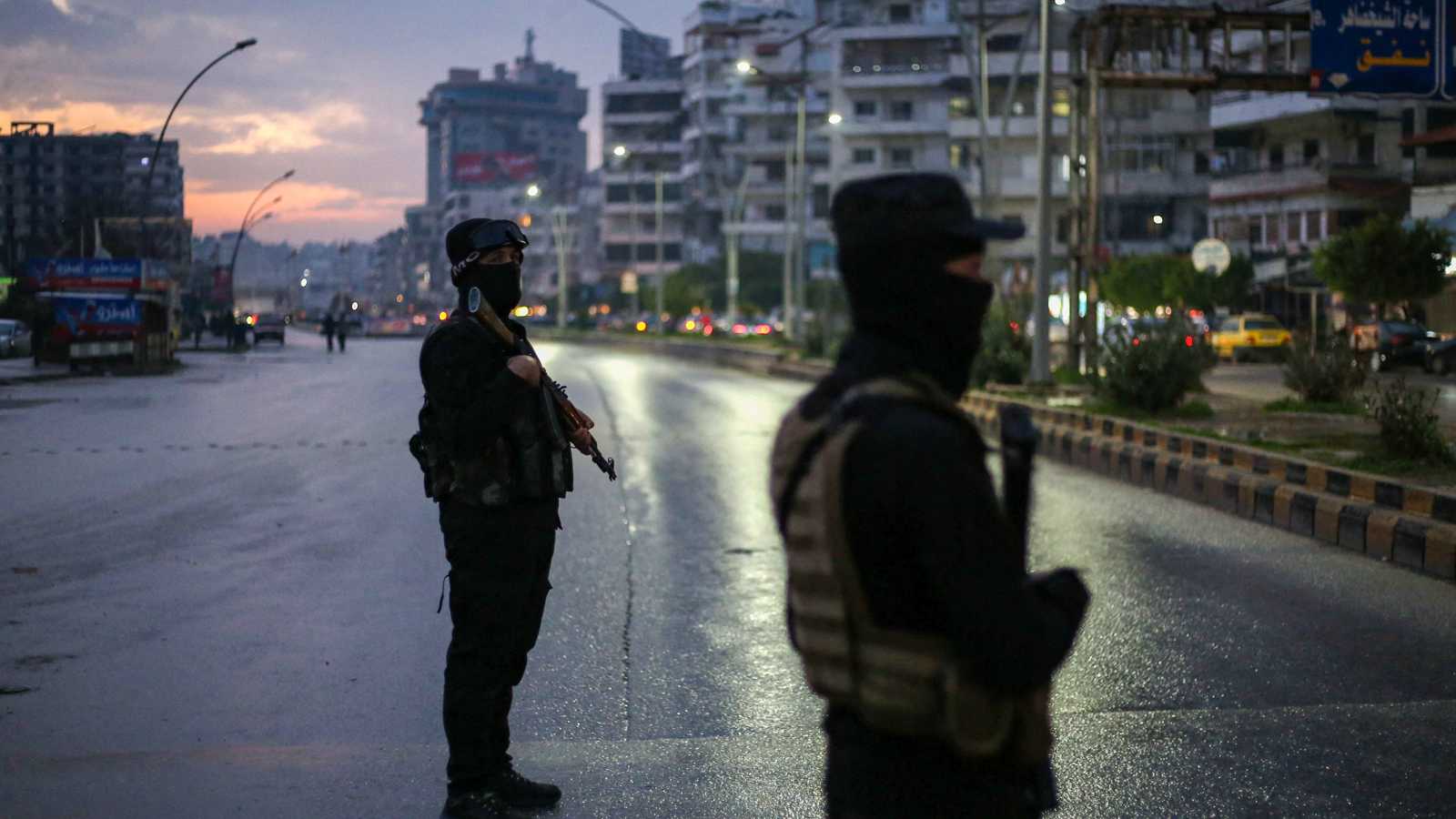 المجلس السياسي لغرب ووسط سوريا .. كيان "غير مسبوق" يخلط أوراق الساحل