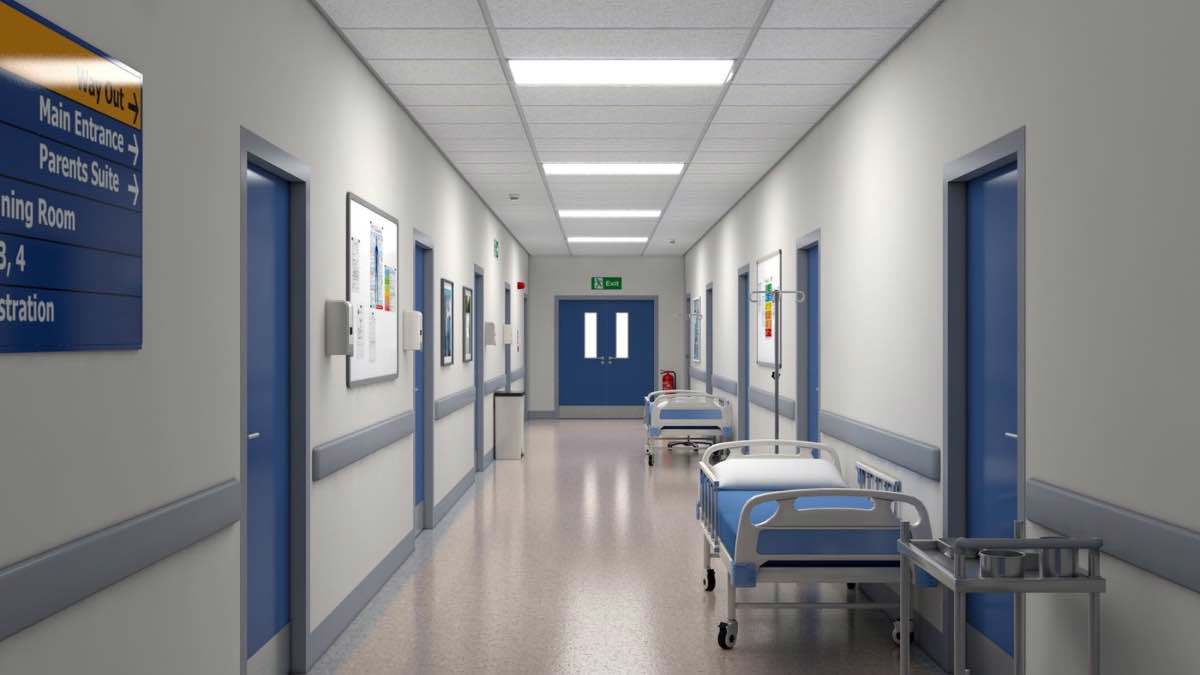 "بجرعة مخدر خاطئة".. انتظروها في صالة الولادة فوجدوها بثلاجة الموتى