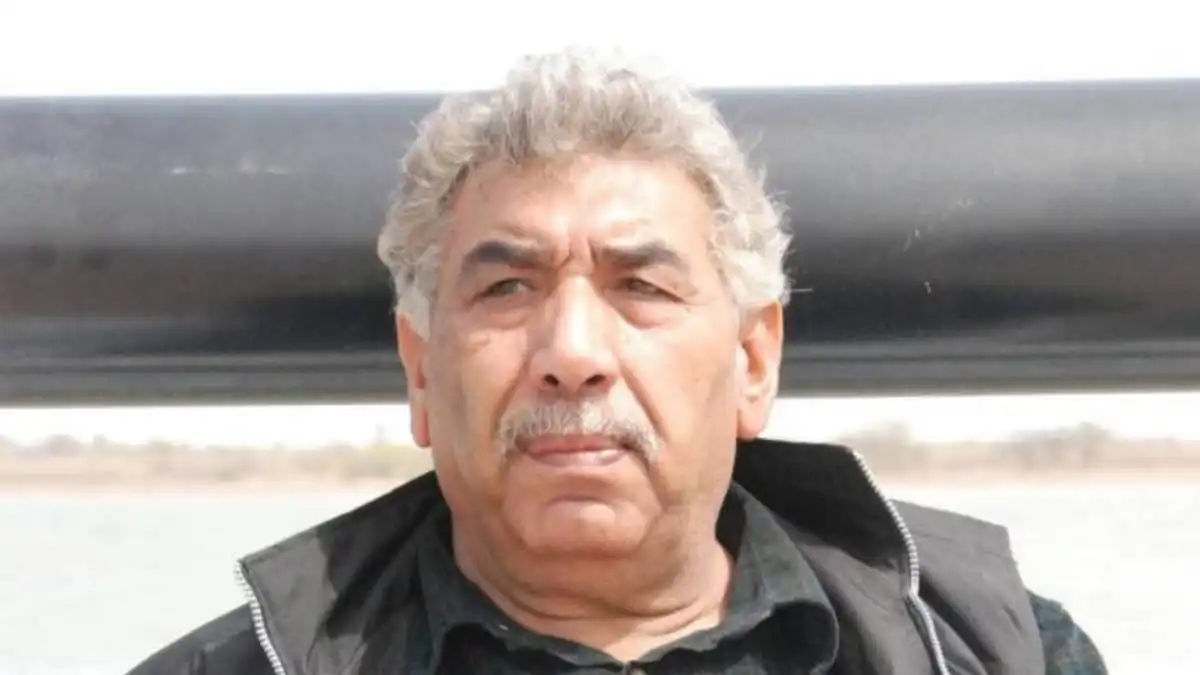 وفاة الشاعر والروائي العراقي علي نكيل عليوي.. فمن هو؟