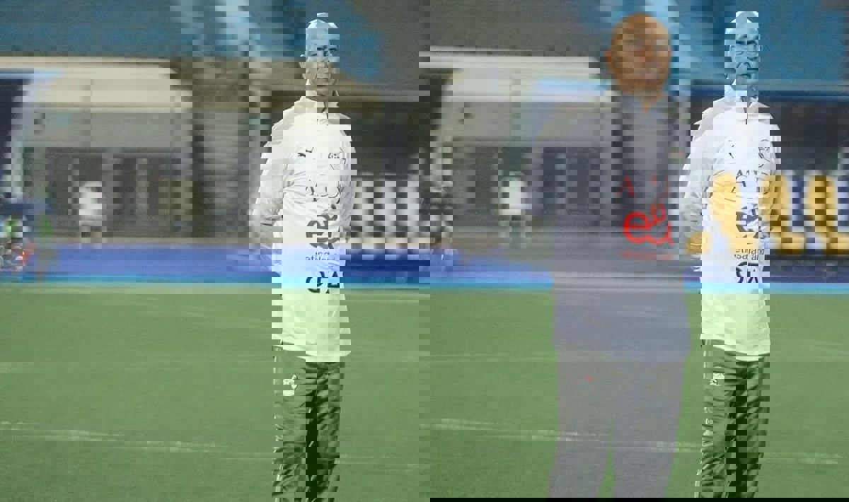 "مشكلة انضباطية قديمة" .. سر عدم استدعاء حسام حسن لأحمد فتوح 

