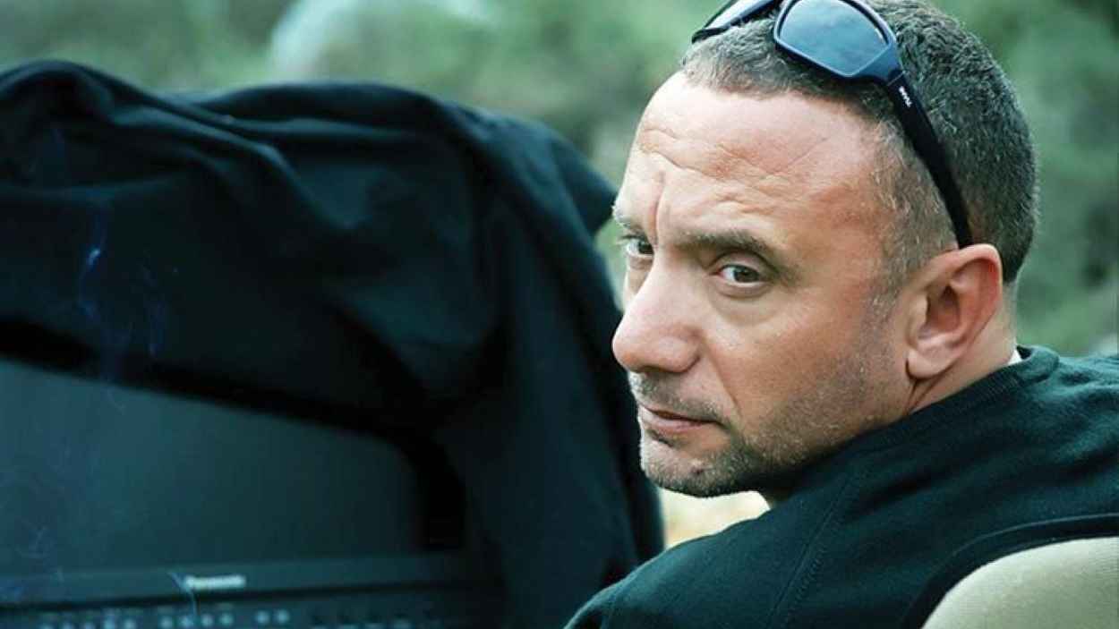 سوريا.. باسل الخطيب يتنحى عن إدارة معهد الفنون السينمائية (صور)