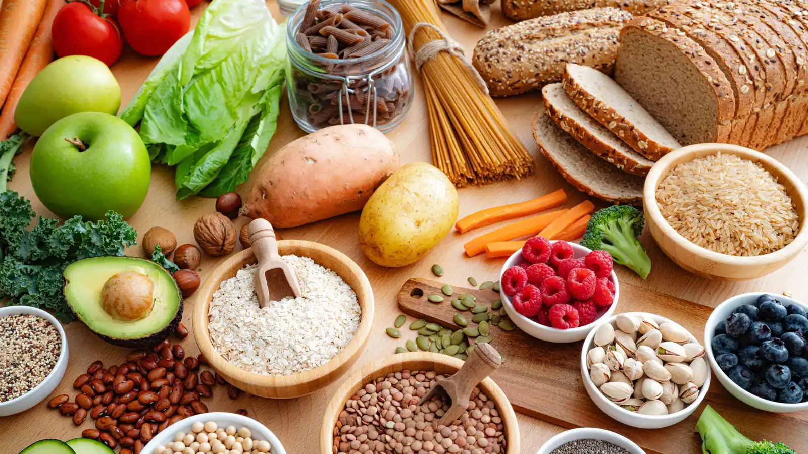 الألياف.. عنصر أساسي للوقاية من سرطان القولون والمستقيم