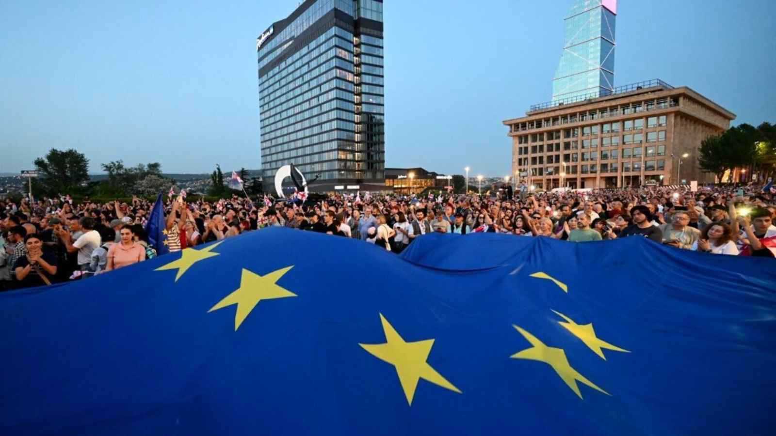 حظر المعارضة يشتعل.. جورجيا تخاطر بنسف "الحلم الأوروبي"