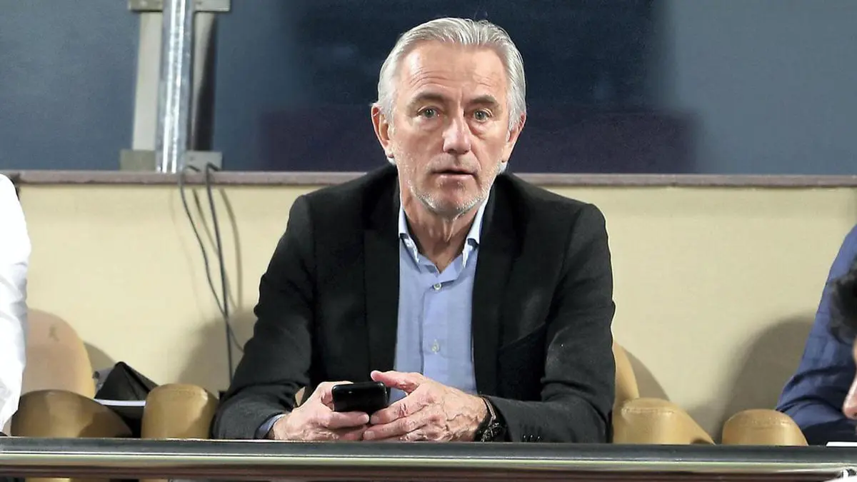 رسميا.. الهولندي فان مارفيك مدربا لمنتخب الإمارات