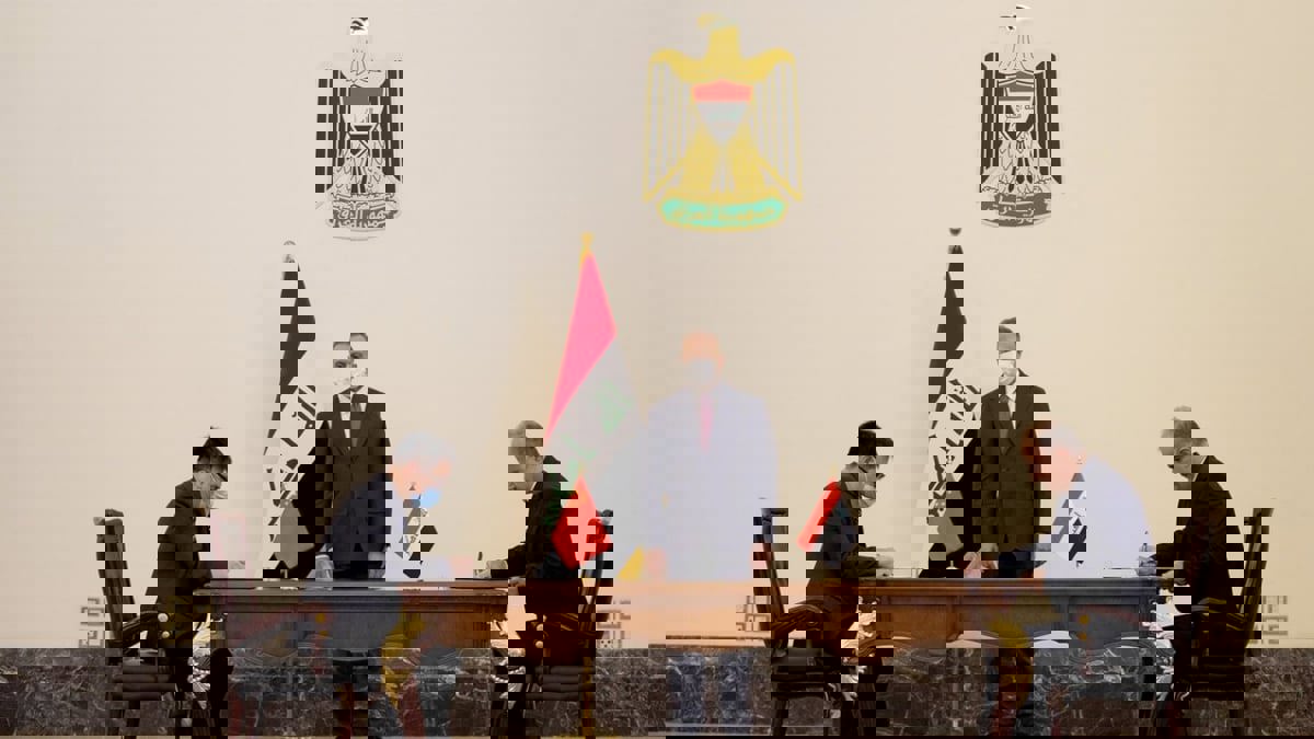 تقرير: الصين تملأ "الفراغ الأمريكي" بتعزيز استثماراتها في العراق