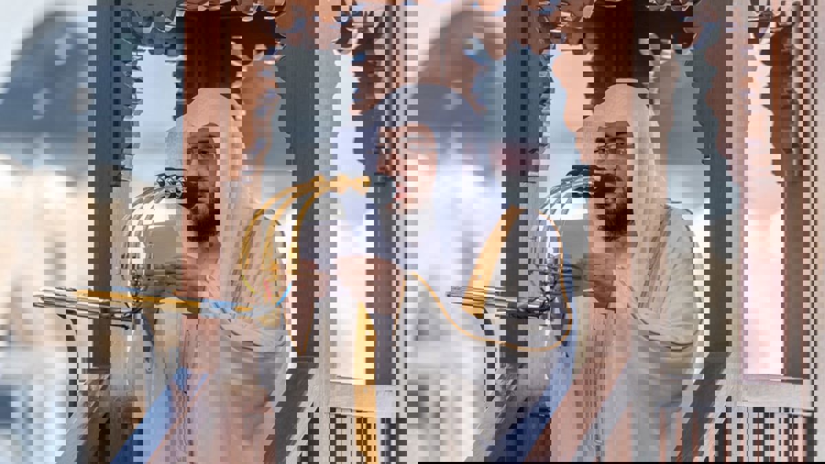 ما حقيقة تكليف الإمام بندر بليلة بخطبة عرفة بدل الشيخ محمد العيسى؟