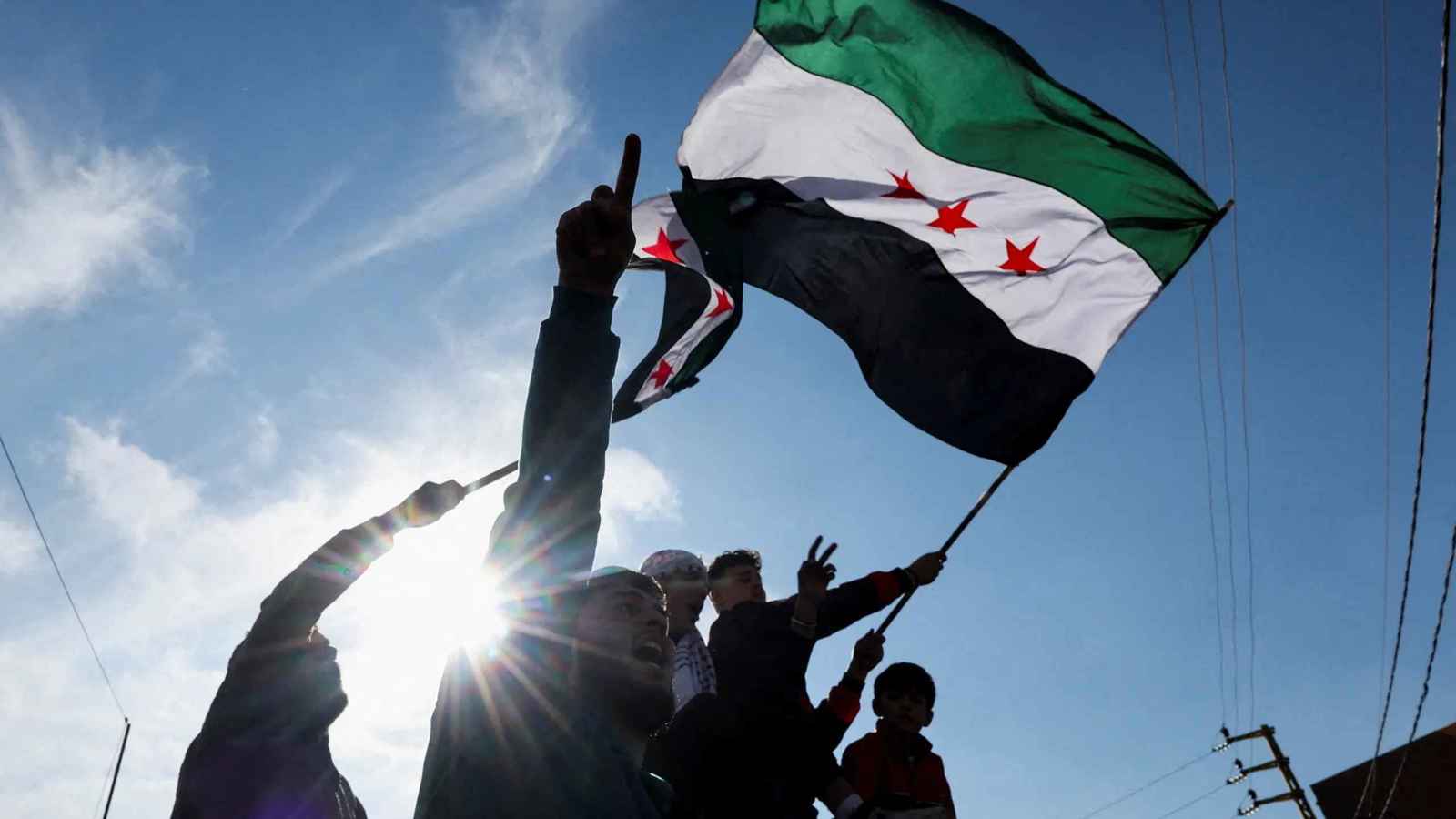 الإدارة السورية تلغي العمل بدستور 2012