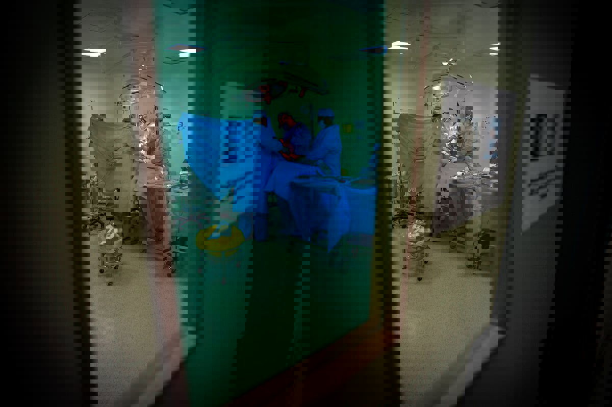 انتشار مراكز تجميل "مخالفة" في العراق.. ومطالبات بإغلاقها