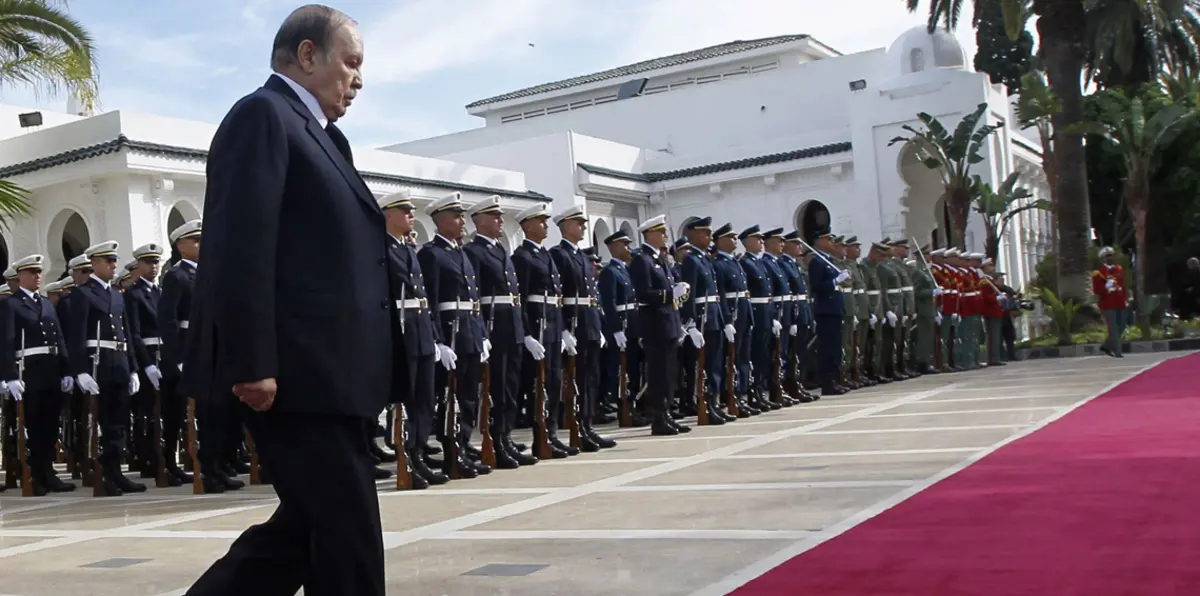 في ذكرى استقلال بلاده.. بوتفليقة يرفض تشكيك المعارضة بإصلاحاته