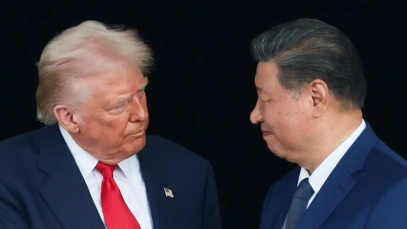 من الرسوم إلى السموم.. كيف أصبح الفنتانيل عنوان الصراع الأخطر بين أمريكا والصين؟