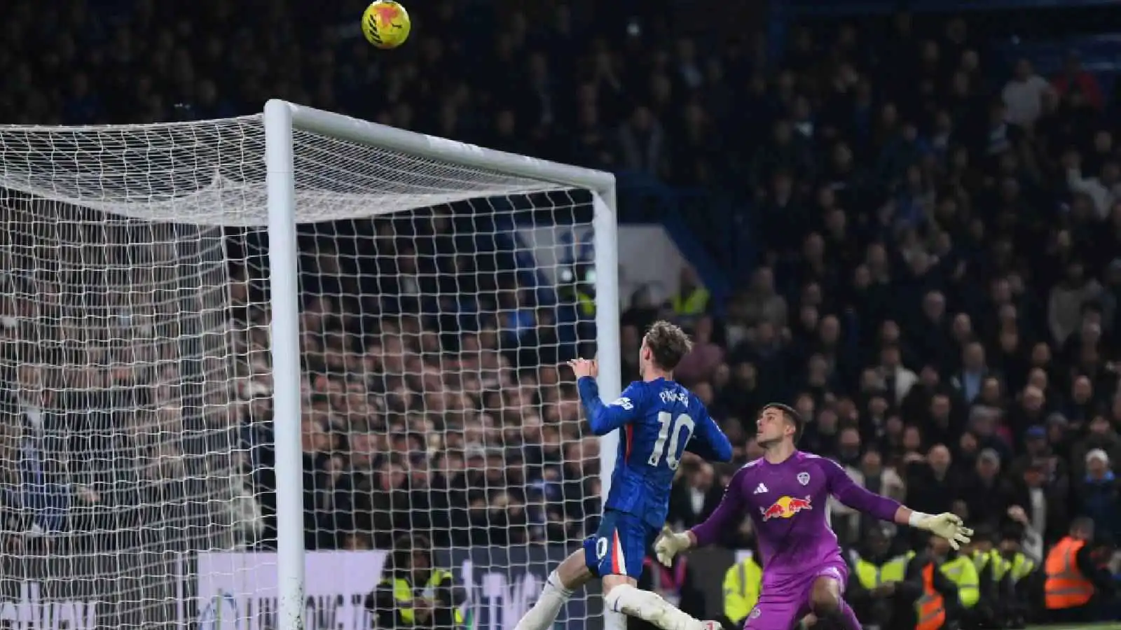 كول بالمر يهدر أغرب فرصة في الدوري الإنجليزي (فيديو)