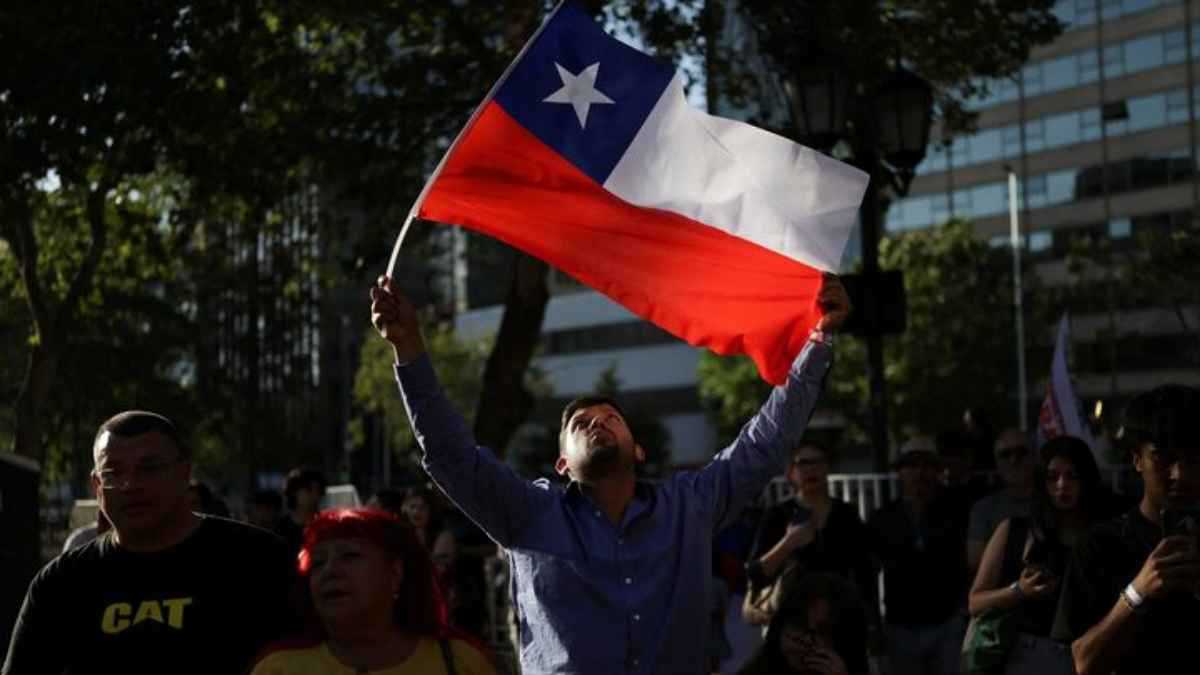 تشيلي تنتخب رئيسها وسط مخاوف من صعود اليمين المتطرف