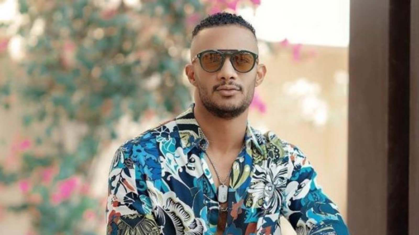 على نهج عمرو دياب.. محمد رمضان يصفع أحد معجبيه (فيديو)