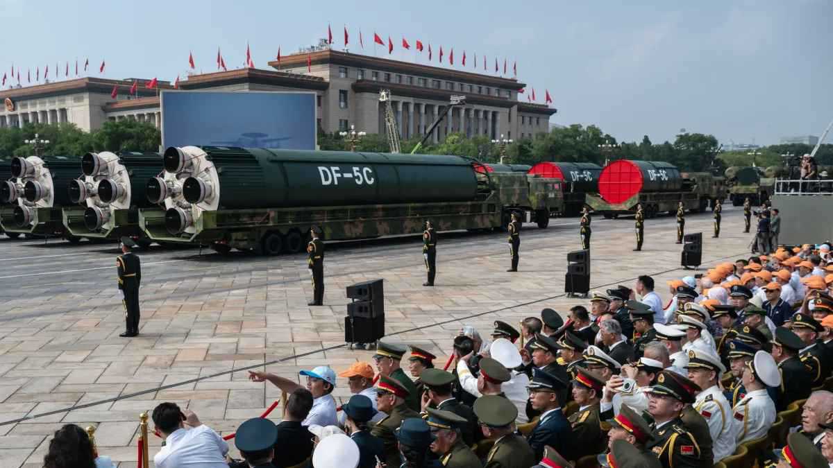 السباق النووي الثلاثي.. بكين تُربك واشنطن وتمنع بوتين من "الزر الأحمر"