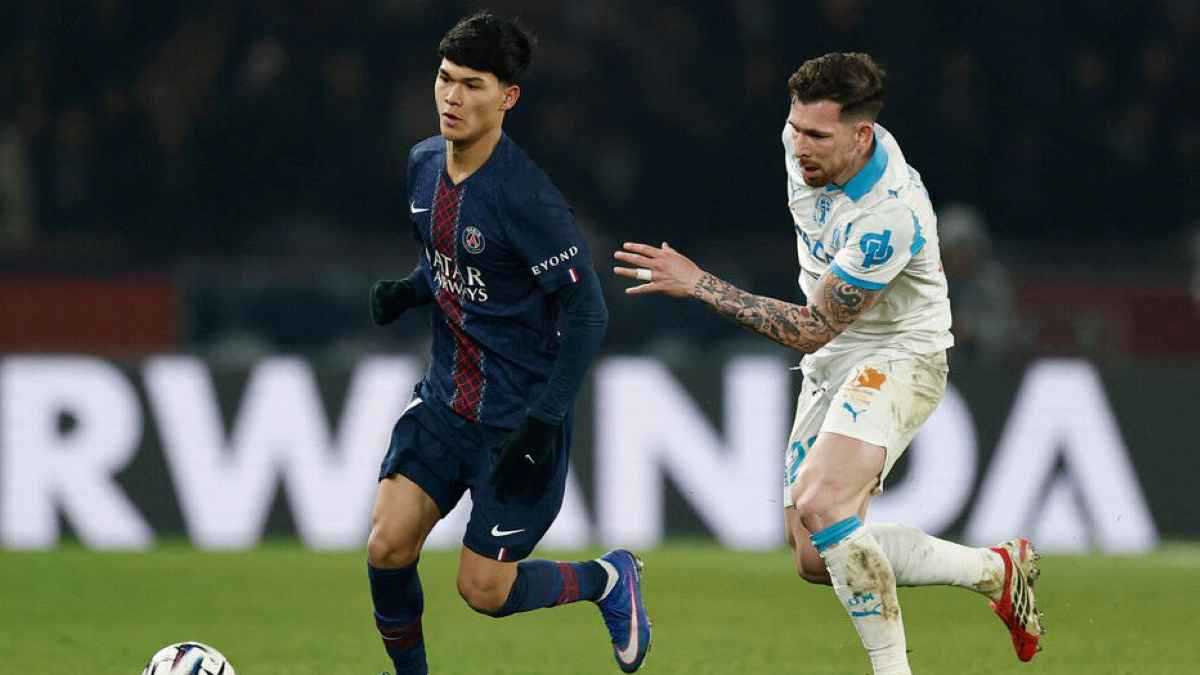 هذا النادي الذي يجب أن أكون فيه.. درو يصدم برشلونة بعد أول مباراة مع سان جيرمان 