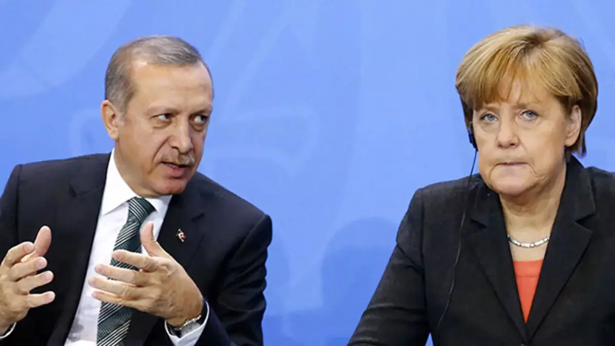 ميركل لأردوغان: انسحاب الجنود والمرتزقة من ليبيا سيمثل "إشارة مهمة"